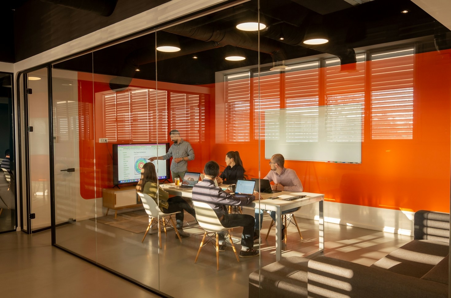 How Intelligent Automation Is Reshaping Modern Supply Chains